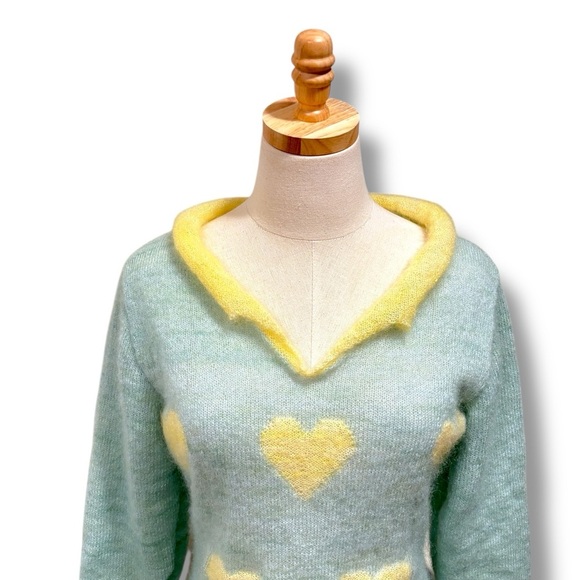 Vintage Retro Handknit Mohair Heart Pattern Sweater Buttercup Yellow Mint Green - Picture 8 of 8